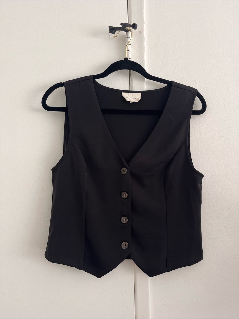 MELLODAY Black Tailored V-Neck Button Front Vest